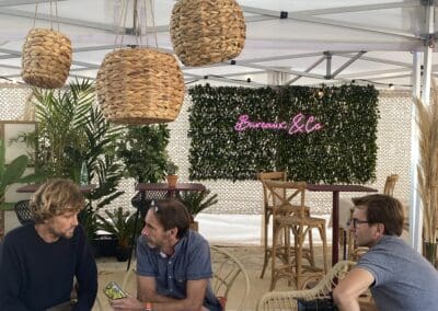 Le camp de base des partenaires et aventuriers